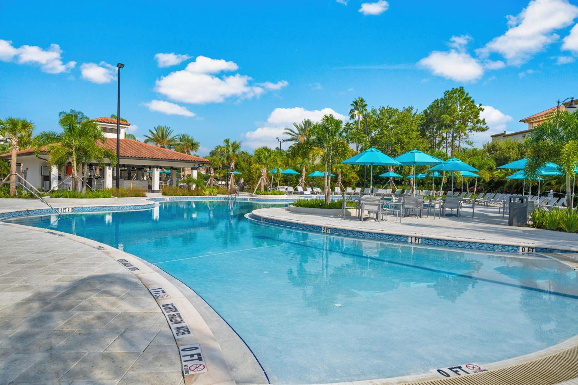3-story Townhome At Vista Cay